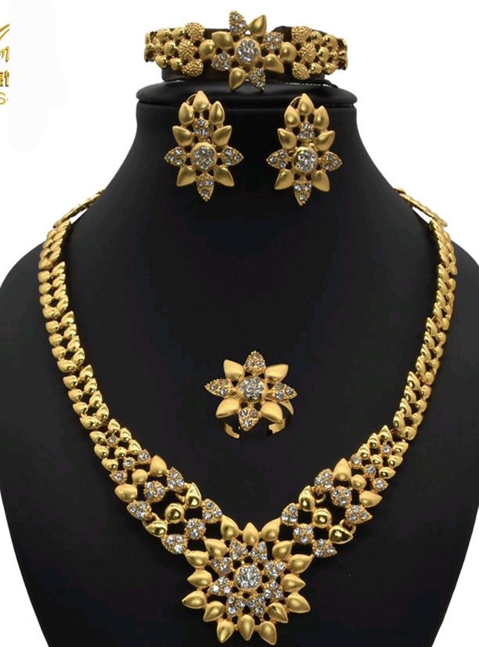 24K Gold Plated + Zircon 4Pcs Wedding Set - Image 3