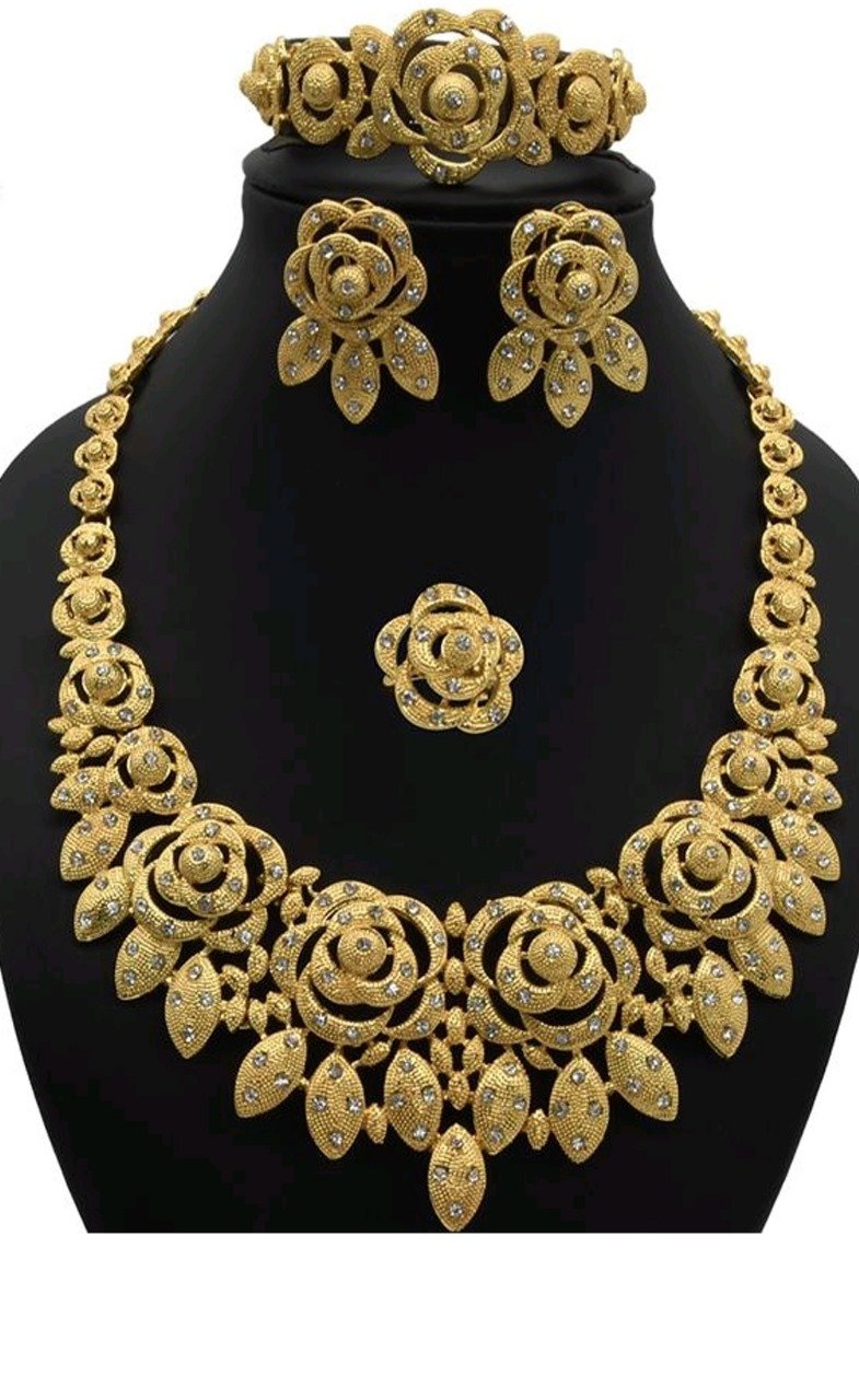 24K Gold Plated + Zircon 4Pcs Wedding Set - Image 2